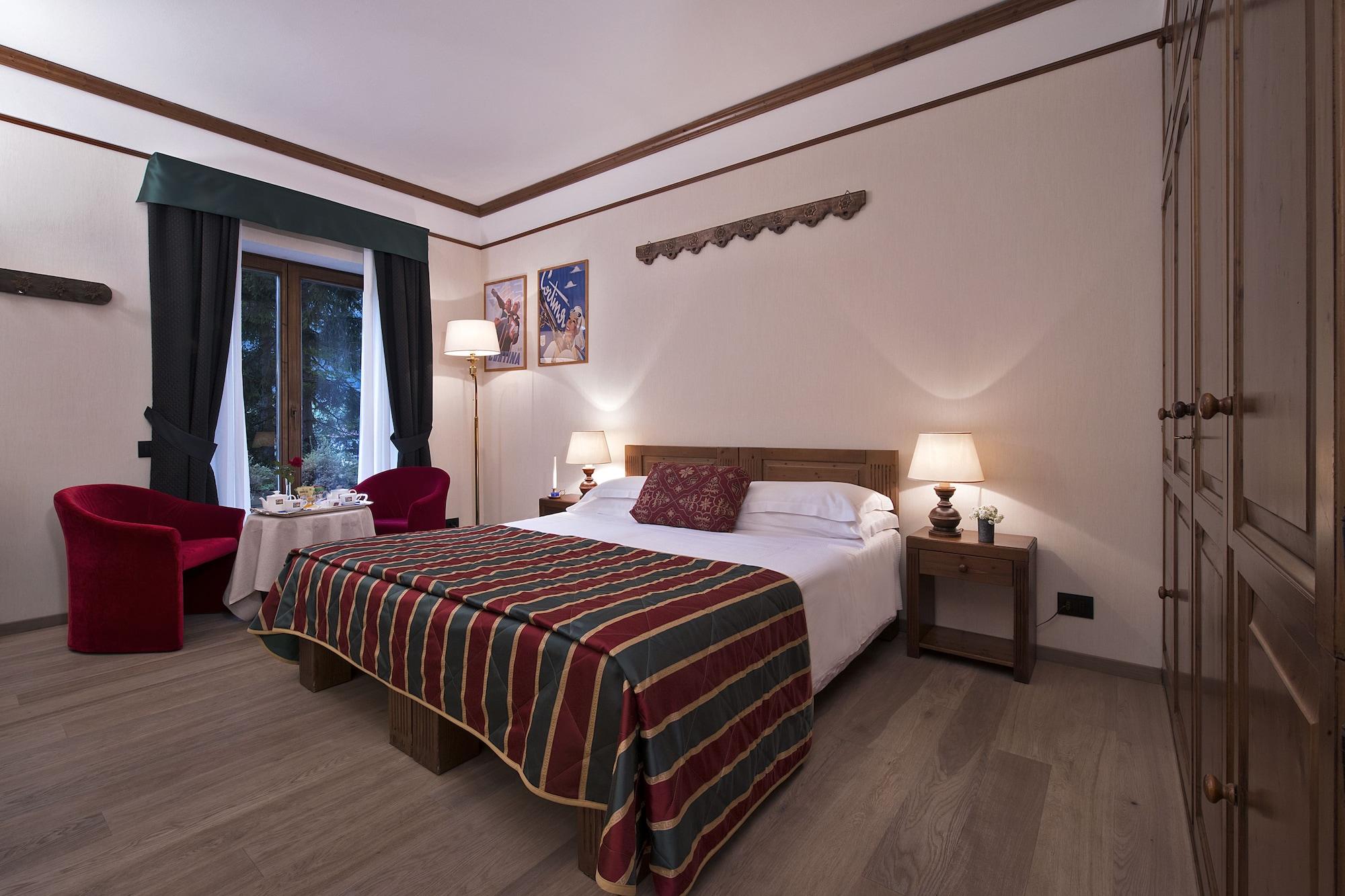 Boutique Hotel Villa Blu Cortina dʼAmpezzo Eksteriør bilde