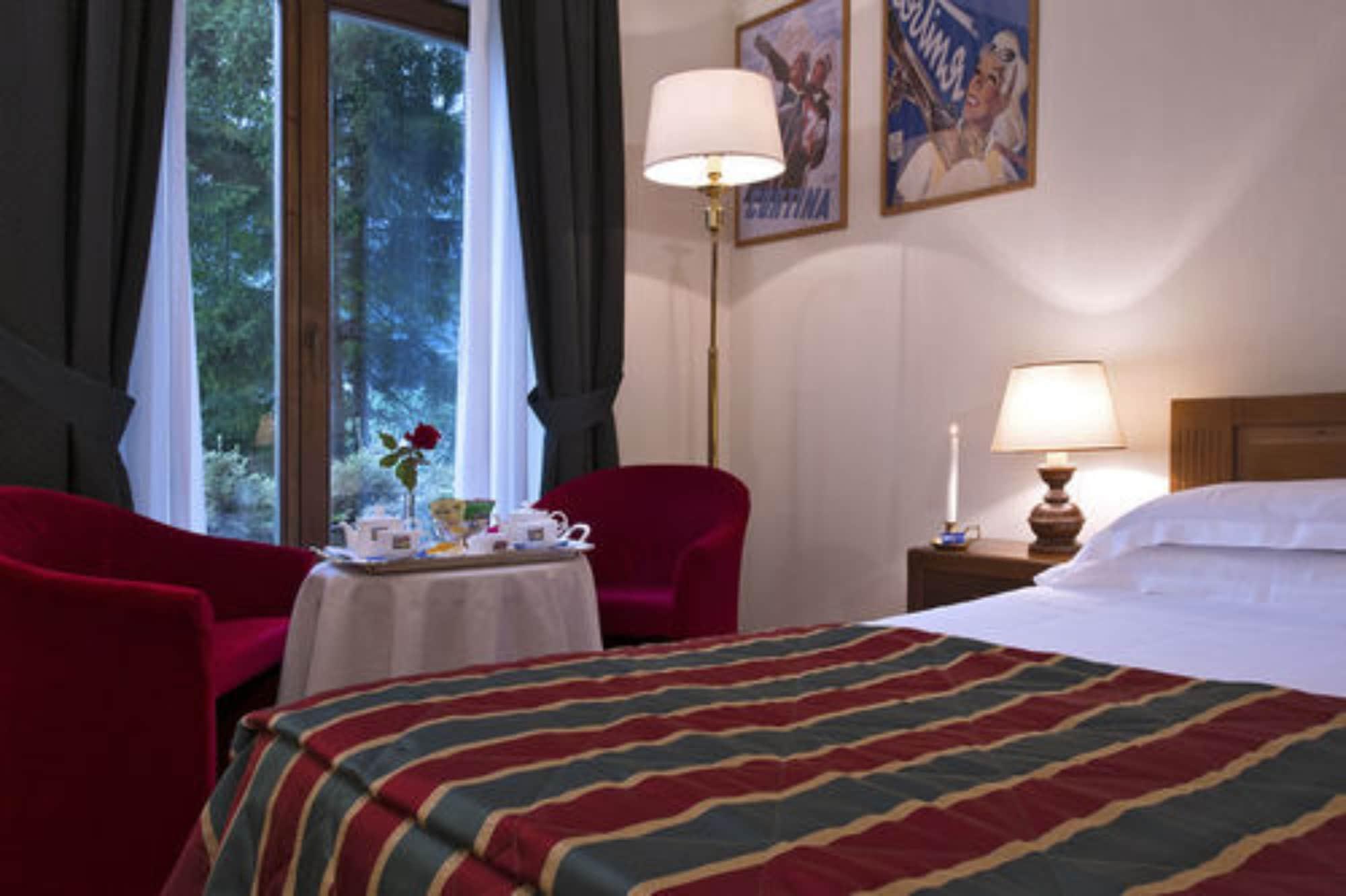 Boutique Hotel Villa Blu Cortina dʼAmpezzo Eksteriør bilde