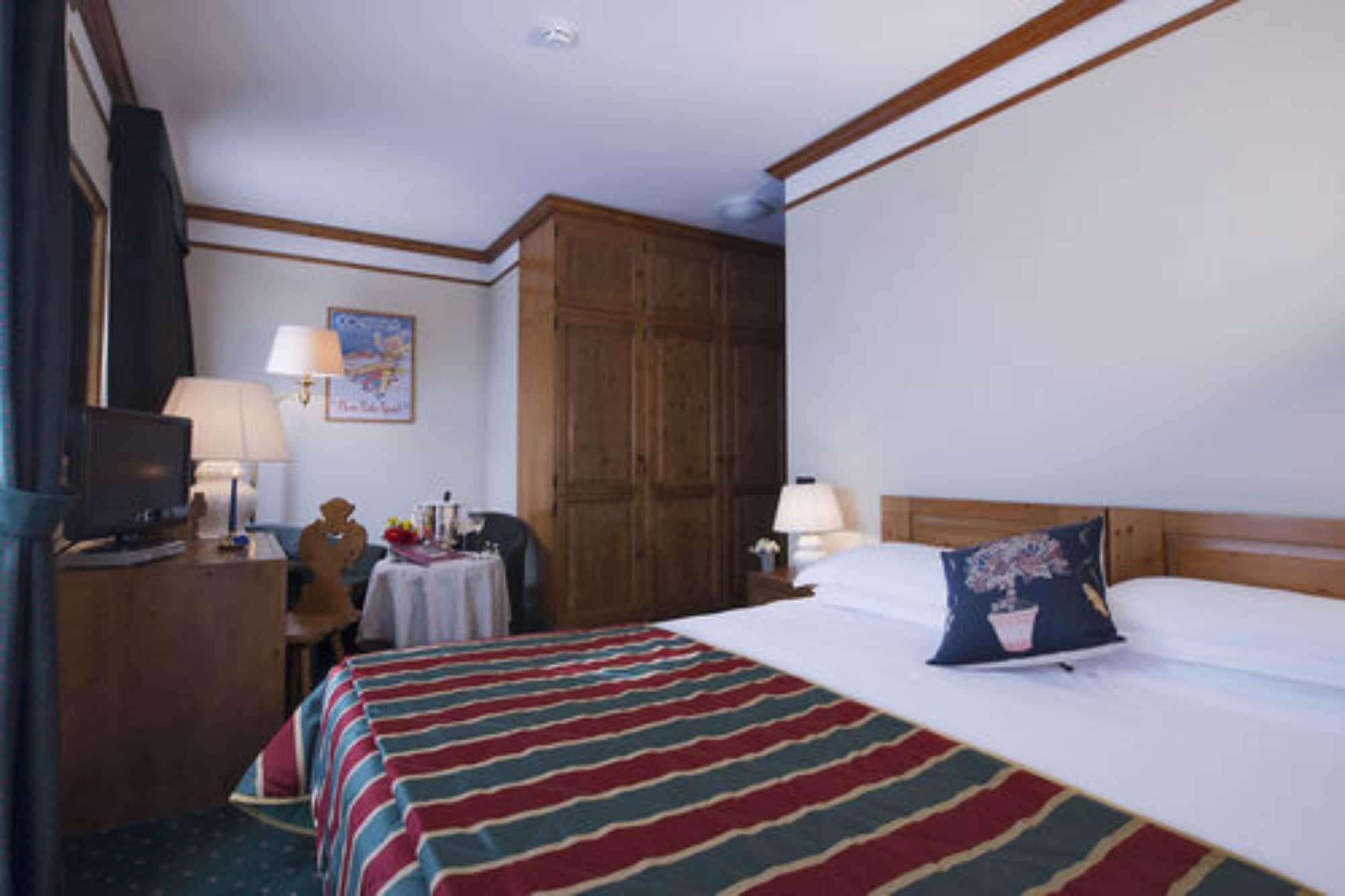 Boutique Hotel Villa Blu Cortina dʼAmpezzo Eksteriør bilde